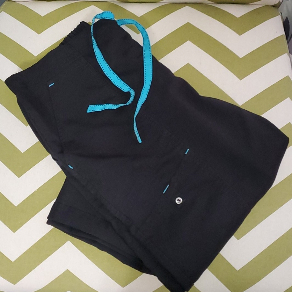Scrub Star small black scrub pants